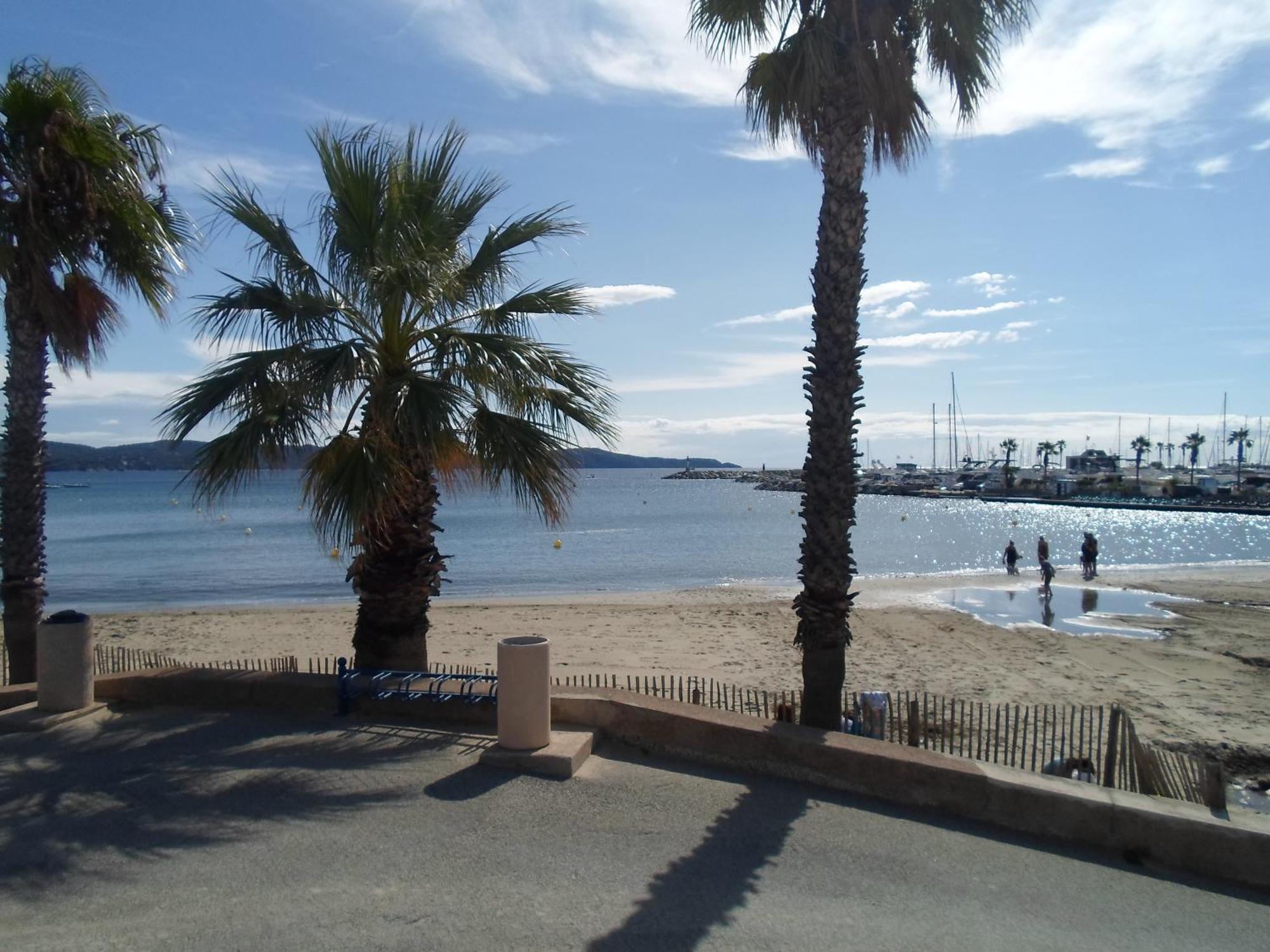 Appart T3 A 50 M De La Plage Cavalaire-sur-Mer Exterior foto